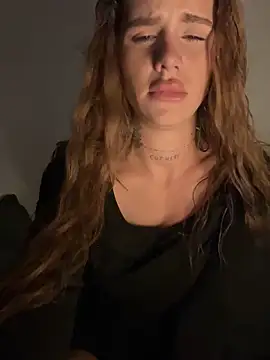 EmiliaCatalina online show from 02/17/26, 12:08