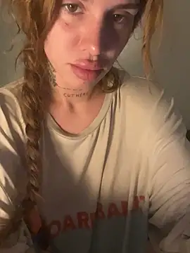 EmiliaCatalina online show from 02/24/26, 11:27