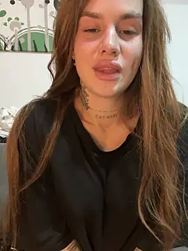 EmiliaCatalina online show from 03/17/25, 10:29