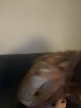 EmiliaCatalina online show from 04/01/26, 11:34