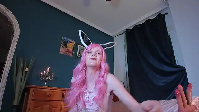 LillyAmore online show from 03/12/26, 07:40