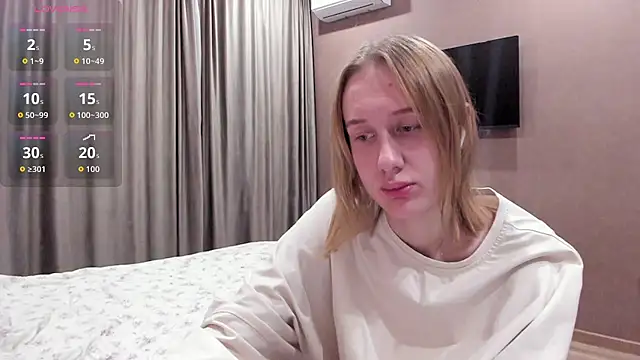 Mika Ray online show from 11/11/25, 11:42