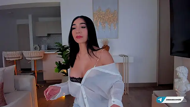 missmegann online show from 10/23/25, 01:10