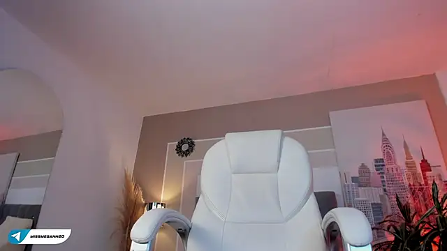 missmegann online show from 01/26/25, 03:14