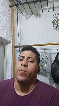 Snapshot of ElferXXX chatting on 04/11/26, 02:08 ElferXXX online show from 04/11/26, 02:08