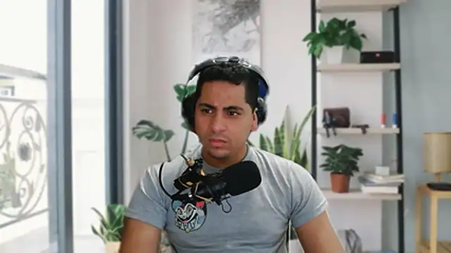 Snapshot of ElferXXX chatting on 03/07/26, 10:15 ElferXXX online show from 03/07/26, 10:15