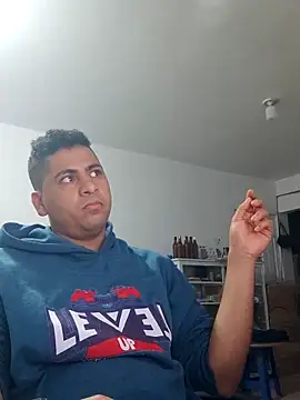 Snapshot of ElferXXX chatting on 04/03/26, 01:23 ElferXXX online show from 04/03/26, 01:23