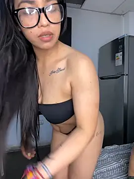 fullpasionkv220 online show from 10/03/25, 12:25