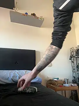 culoroto97 online show from 02/28/26, 12:27