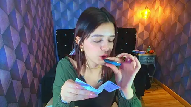 LiaHarryis online show from 03/18/26, 03:57