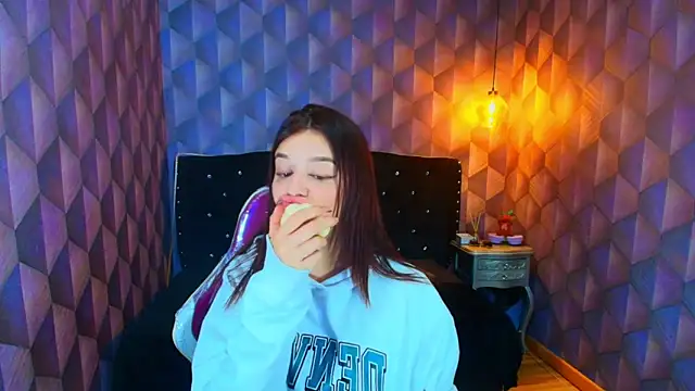 Snapshot of LiaHarryis chatting on 02/25/26, 06:19 LiaHarryis online show from 02/25/26, 06:19