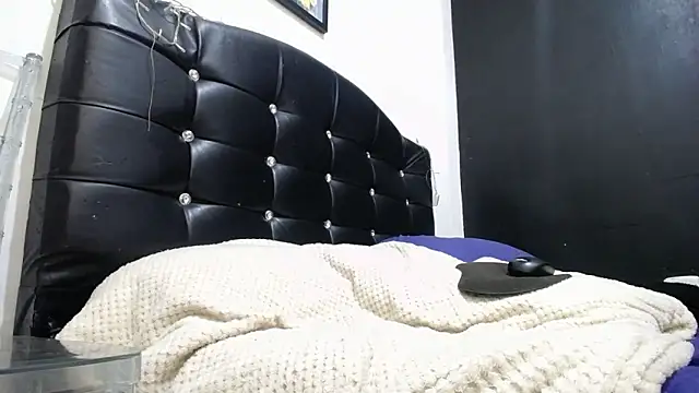 candyladyboy online show from 03/18/26, 08:43