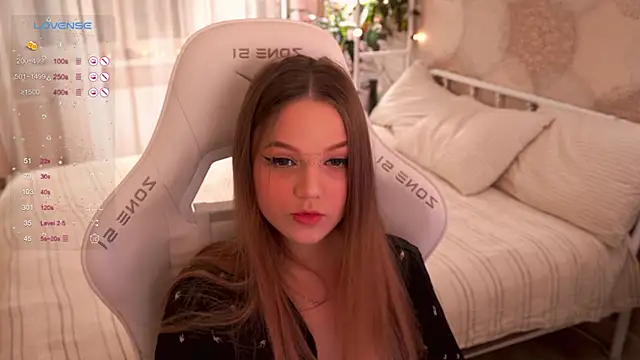 Snapshot of linessssa chatting on 02/19/25, 07:26 linessssa online show from 02/19/25, 07:26