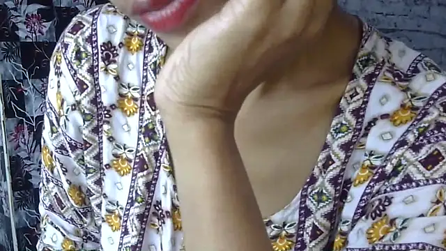 Anjali Milsi online show from 11/22/25, 04:33