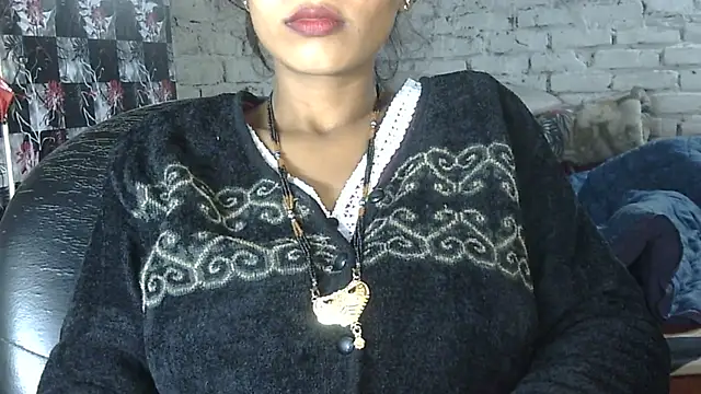 Anjali Milsi online show from 12/18/25, 04:22