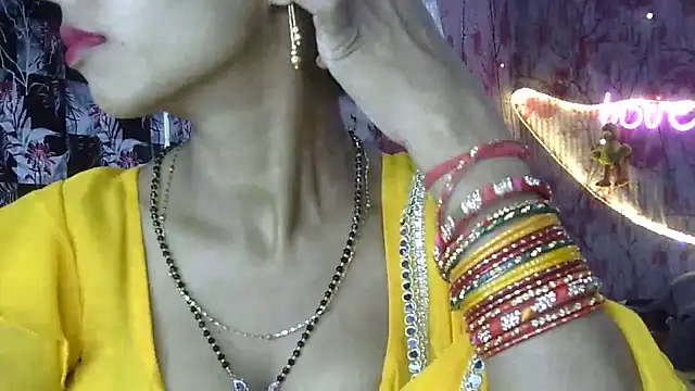 Anjali Milsi online show from 09/11/25, 06:35