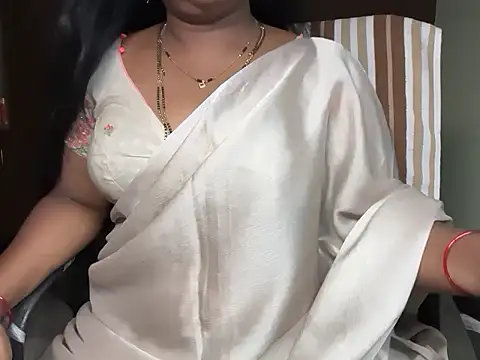 Snapshot of vani-09 chatting on 07/20/26, 06:21 vani-09 online show from 07/20/26, 06:21
