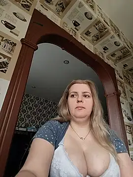 Lady nice cat online show from 05/15/26, 02:42
