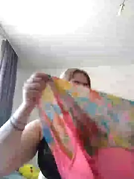 Snapshot of Lady_nice_cat chatting on 03/05/25, 05:29 Lady nice cat online show from 03/05/25, 05:29