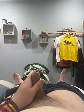 Snapshot of GarciaITO_3 chatting on 02/20/26, 11:01 GarciaITO 3 online show from 02/20/26, 11:01