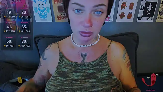 EllieOz online show from 07/04/26, 03:05