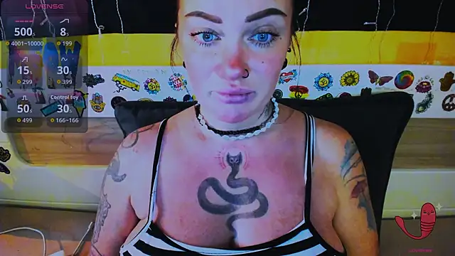 Snapshot of EllieOz chatting on 02/16/26, 01:43 EllieOz online show from 02/16/26, 01:43