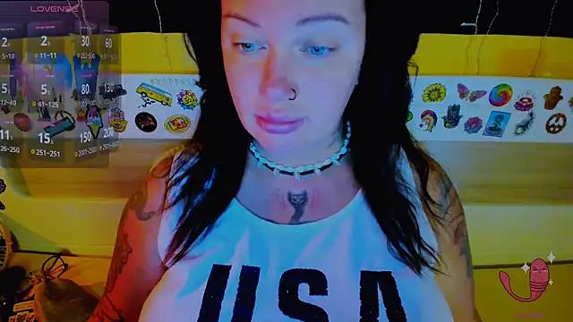EllieOz online show from 09/18/25, 04:43