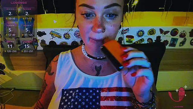 Snapshot of EllieOz chatting on 02/18/26, 06:15 EllieOz online show from 02/18/26, 06:15