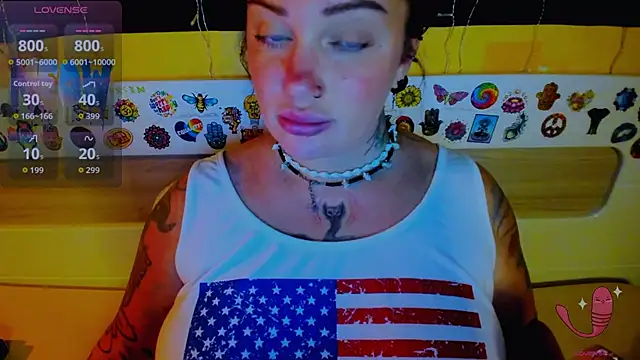 EllieOz online show from 09/22/25, 06:14