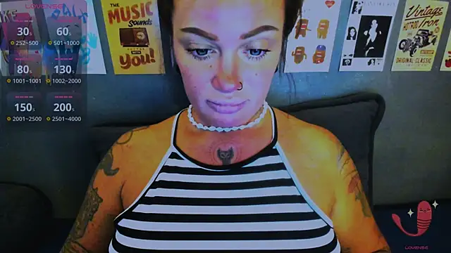 EllieOz online show from 04/29/26, 05:30