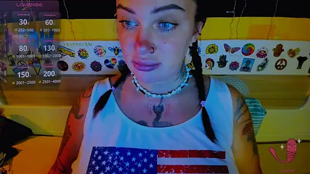 EllieOz online show from 10/09/25, 05:57