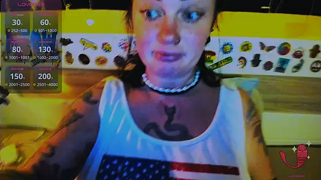 Snapshot of EllieOz chatting on 01/17/26, 02:20 EllieOz online show from 01/17/26, 02:20