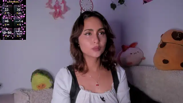 Violette-Ramirez01 online show from 11/10/25, 10:48