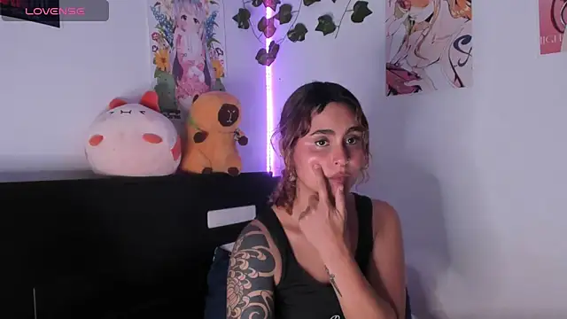 Violette-Ramirez01 online show from 01/21/25, 10:30