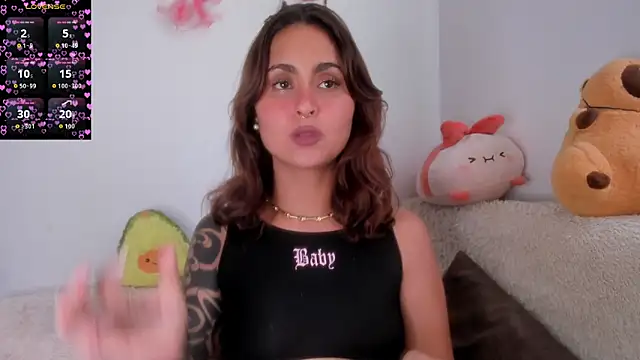 Violette-Ramirez01 online show from 11/11/25, 06:25