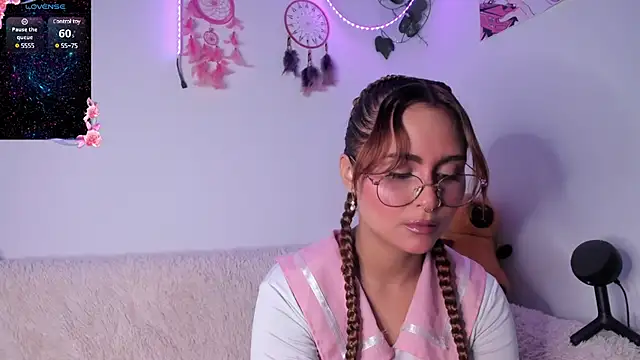 Violette-Ramirez01 online show from 03/14/25, 11:22