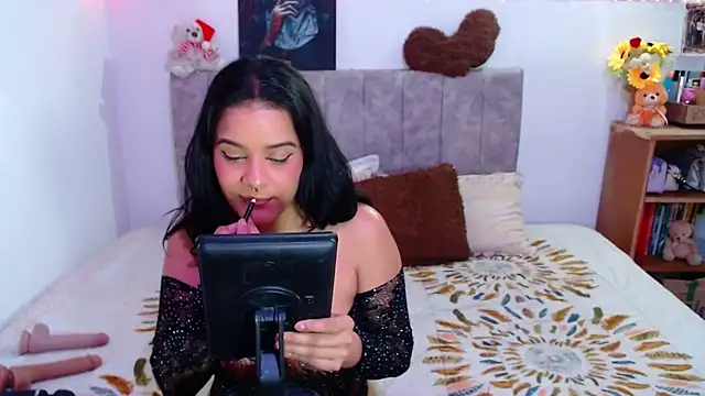 Snapshot of JossieGrey chatting on 11/21/25, 03:49 JossieGrey online show from 11/21/25, 03:49