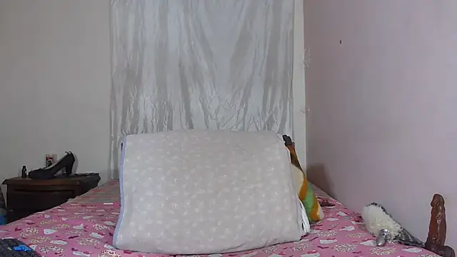 hazisabel online show from 07/19/26, 04:43