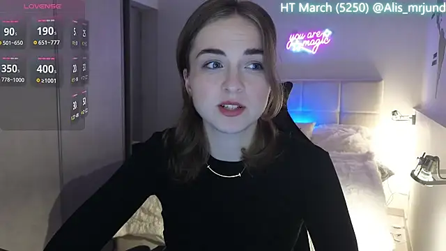 Miss Aliannaa online show from 03/09/25, 08:21