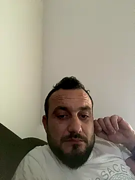 cosmin9000 online show from 10/11/25, 01:23