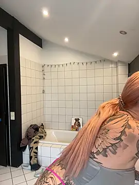 Stella-Kink online show from 11/04/25, 02:10