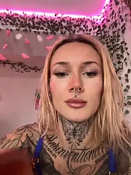 Stella-Kink online show from 12/04/25, 11:09