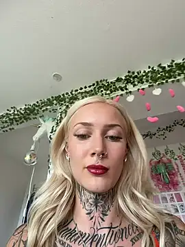 Stella-Kink online show from 07/18/26, 12:14