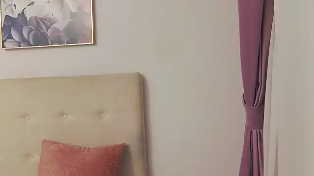 CassieHilton online show from 01/07/26, 10:59