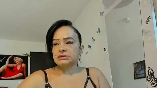 seleneh online show from 05/18/26, 06:23