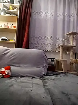 LauraBaby online show from 11/02/25, 04:01