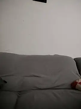 LauraBaby online show from 10/22/25, 01:54