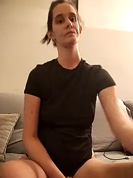 LauraBaby online show from 10/24/25, 05:12