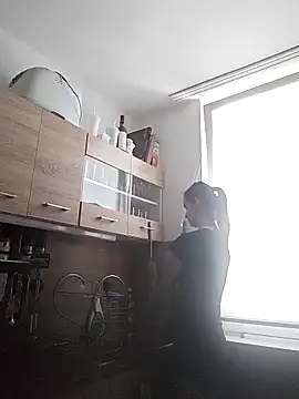 Snapshot of LauraBaby chatting on 01/14/26, 02:31 LauraBaby online show from 01/14/26, 02:31