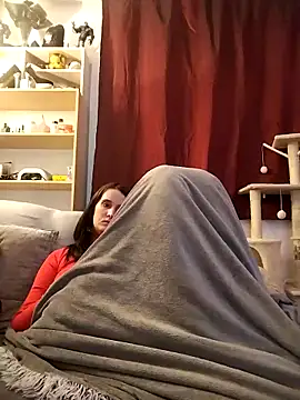 LauraBaby online show from 10/27/25, 07:26